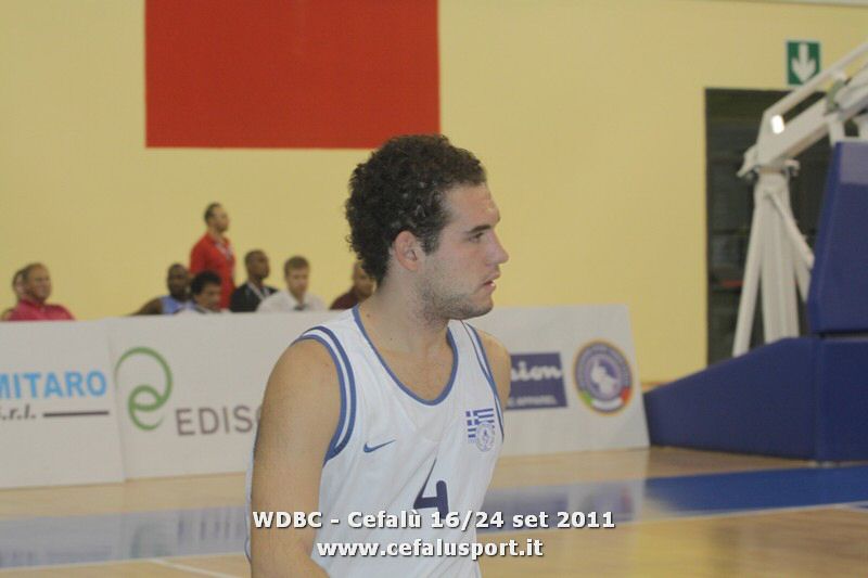 110921 basket 136_tn.jpg